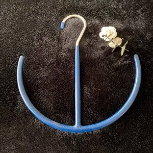 BELT / SCARF HANGER 9"